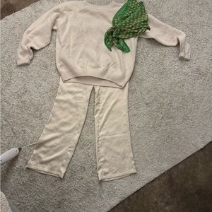 Croft & Barrow Cream Sweater Set